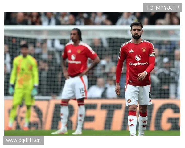 阿贾克斯关键比赛表现不佳：直接影响争冠形势，近期走势承压