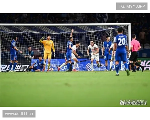 上海申花外援高效但进攻缺乏层次，体系协同与战术变化亟待提升