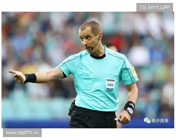 任意球快发动规解析:什么时候允许裁判不吹哨直接开球? 任意球快发动规解析:什么时候允许裁判不吹哨直接开球?