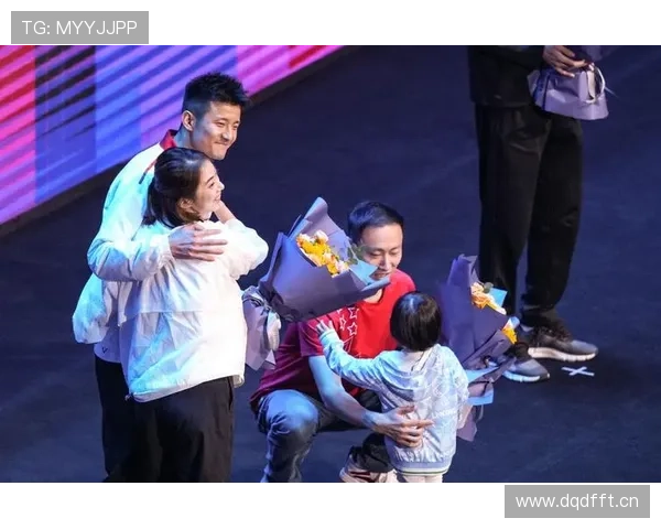 张楠退役后住进北京四合院，每天遛弯比训练还准时